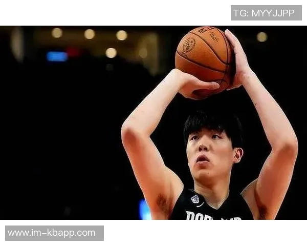 解说:半场精彩表现证明瀚森的价值机会终于到来 解说:半场精彩表现证明瀚森的价值机会终于到来